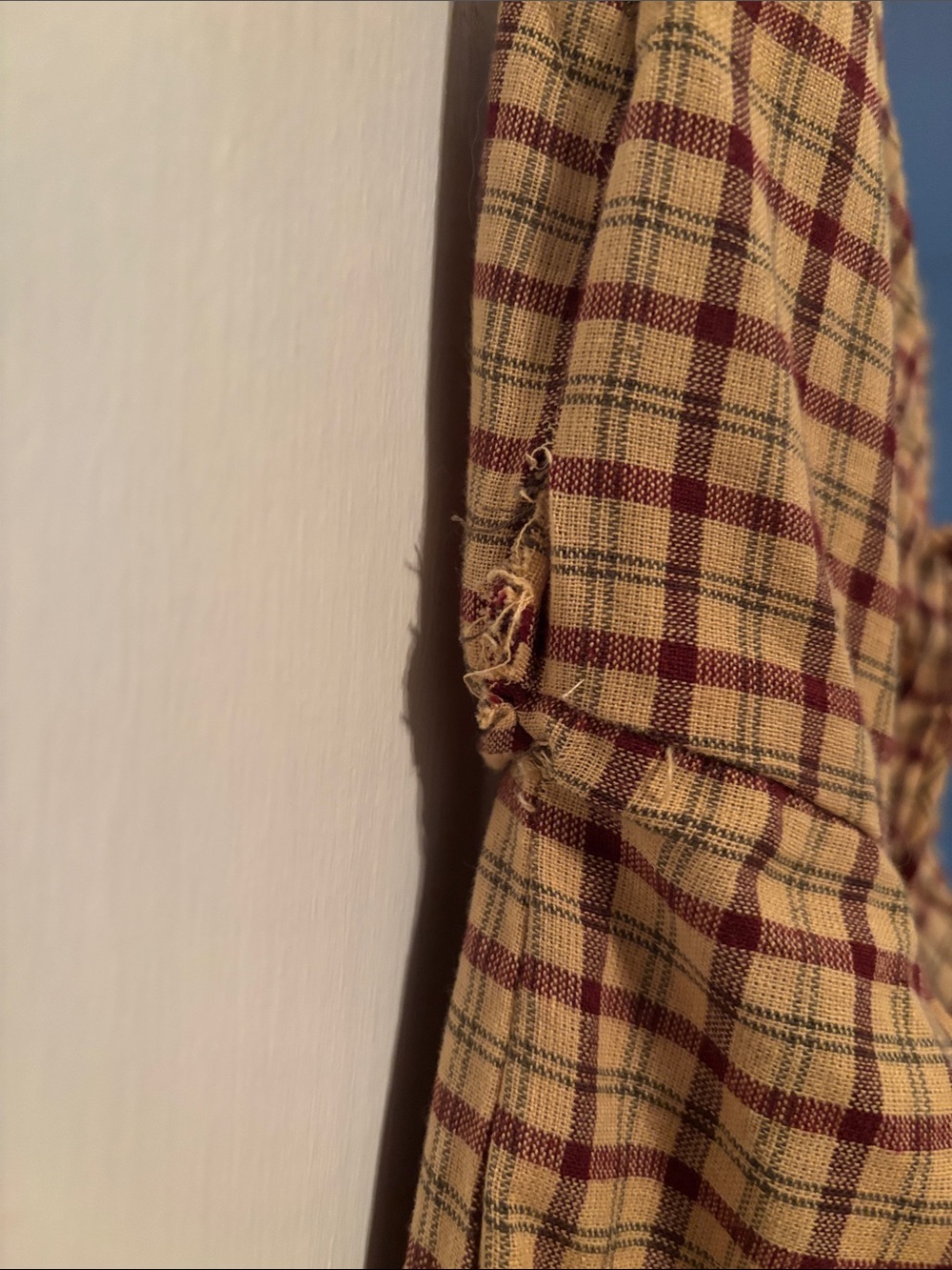 Tartan babydoll Dress in taupe and Burgundy - Picture 4 of 4